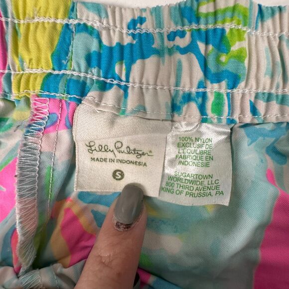 Lilly Pulitzer Run Around Pull On Shorts Size Small - Picture 3 of 5